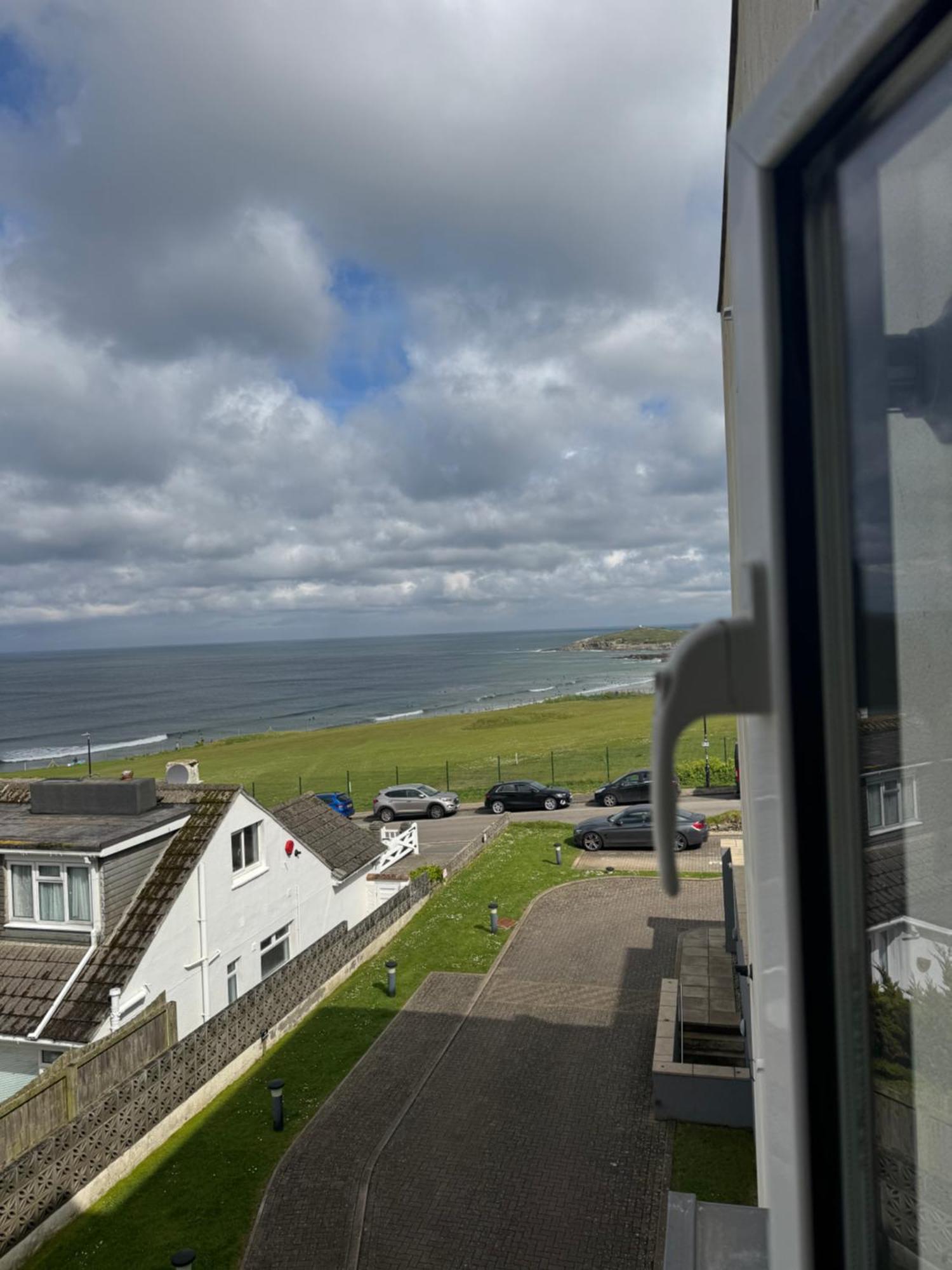 6 Ocean Gate Apartment New Quay Extérieur photo
