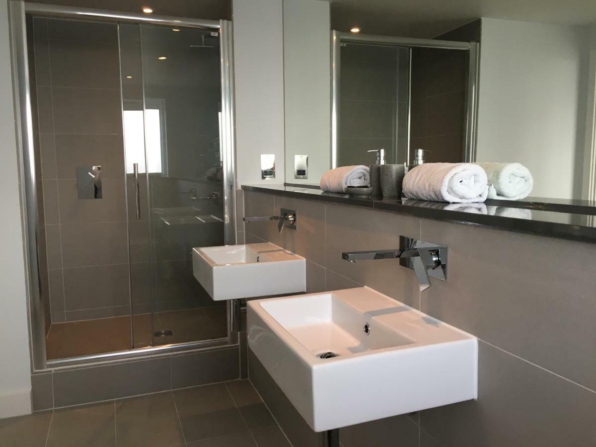 6 Ocean Gate Apartment New Quay Extérieur photo